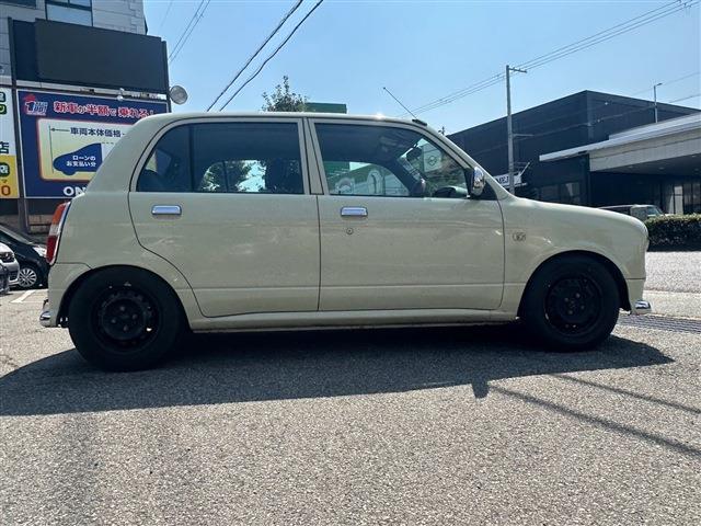 2001 Daihatsu Mira Gino – thumbnail 3