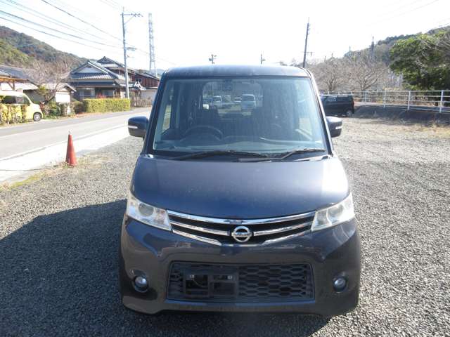 2010 Nissan Roox – thumbnail 2