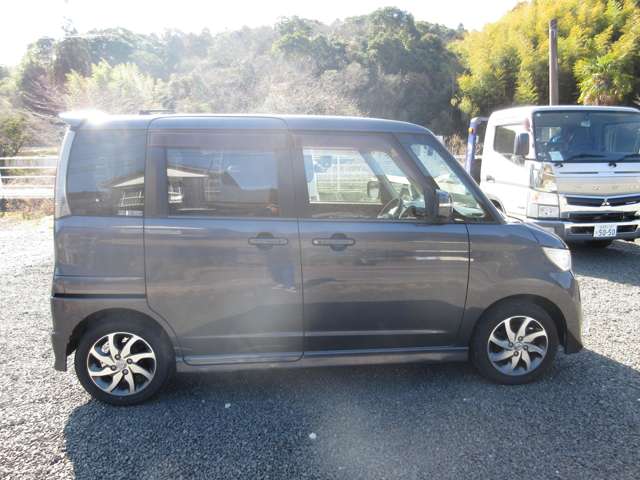 2010 Nissan Roox – thumbnail 4