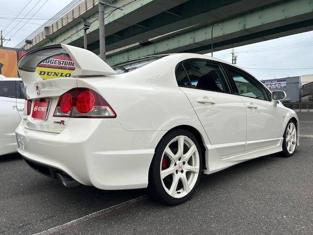 2007 Honda Civic Type R – thumbnail 3