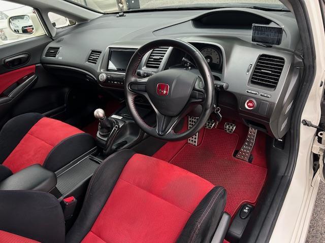 2007 Honda Civic Type R – thumbnail 4