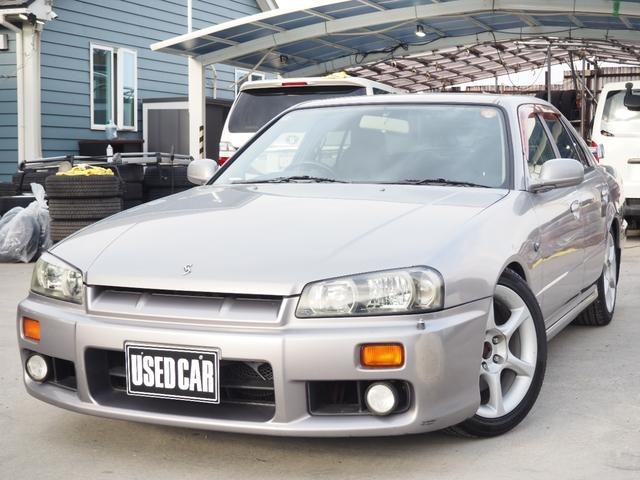 2000 Nissan Skyline