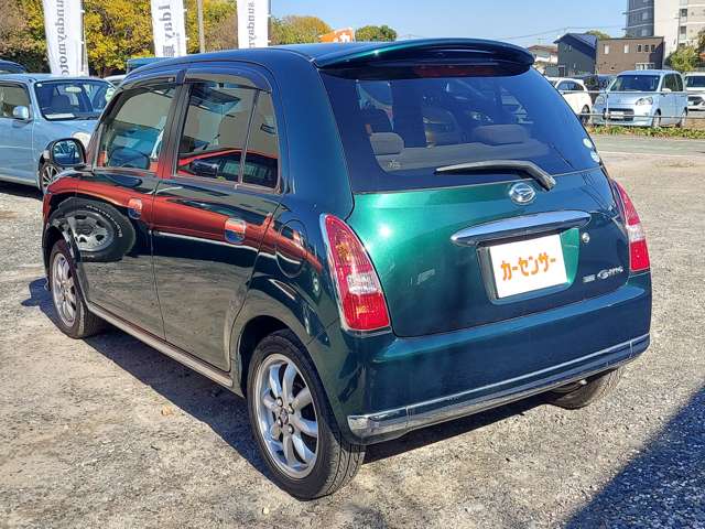 2004 Daihatsu Mira Gino – thumbnail 4