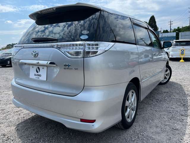 2009 Toyota Estima Hybrid – thumbnail 2