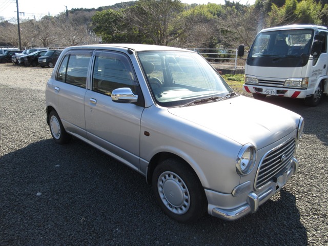 2001 Daihatsu Mira Gino