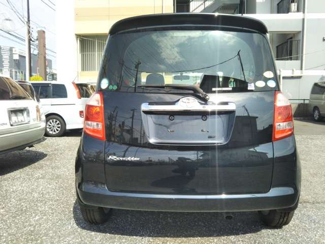 2005 Toyota Ractis – thumbnail 3