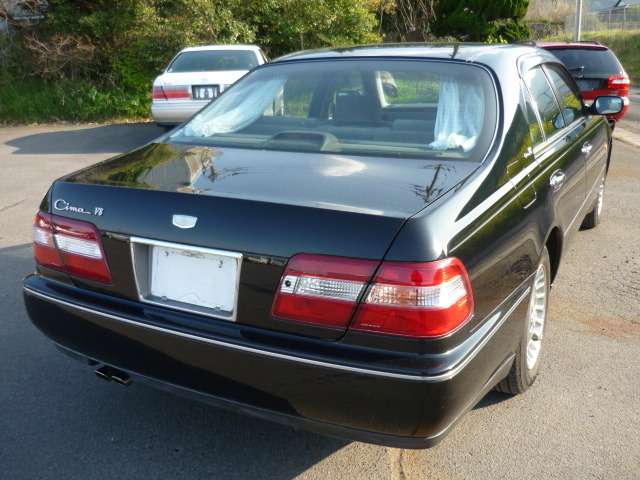 1996 Nissan Cima – thumbnail 2
