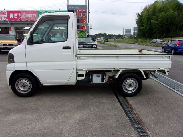 2005 Nissan Clipper Truck – thumbnail 2