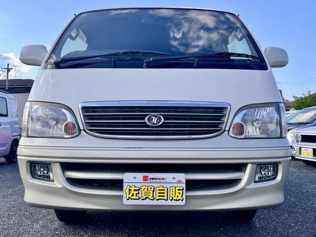 2002 Toyota Hiace – thumbnail 3