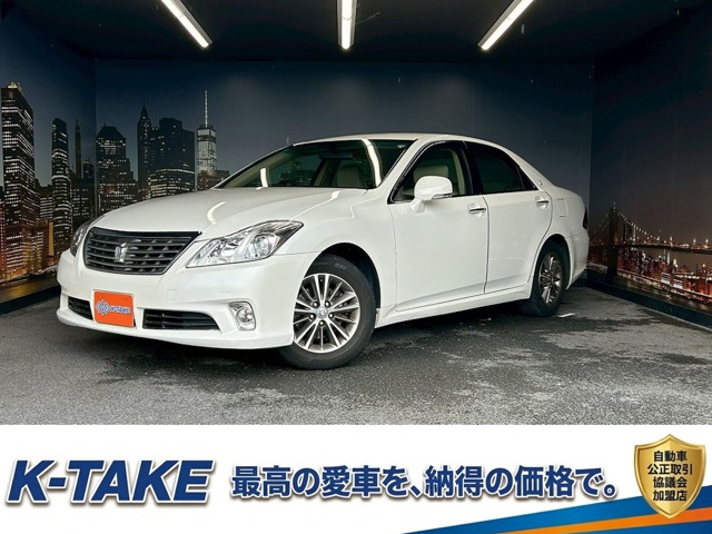2010 Toyota Crown Royal