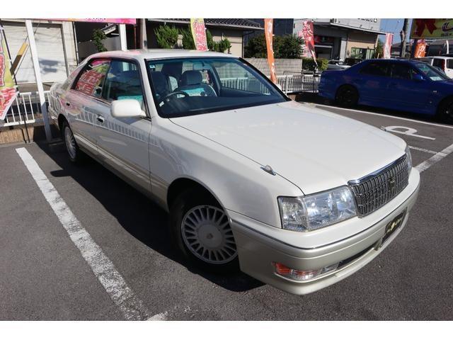 1998 Toyota Crown – thumbnail 3
