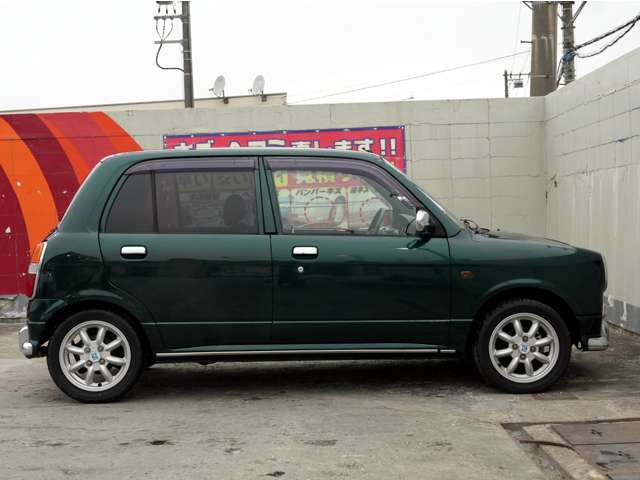 2004 Daihatsu Mira Gino – thumbnail 4