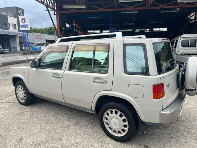 2000 Nissan Rasheen – thumbnail 4