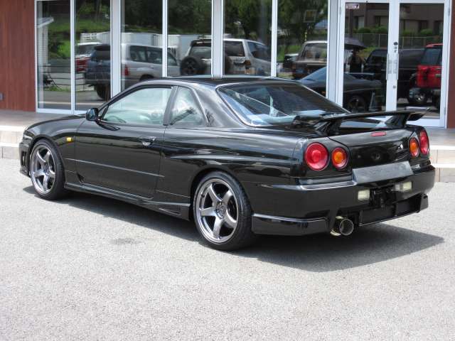 2000 Nissan Skyline Coupe – thumbnail 4