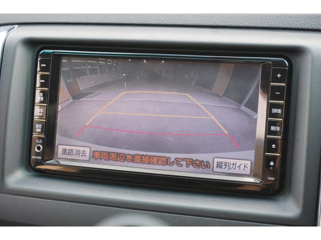2010 Toyota Mark X – thumbnail 4