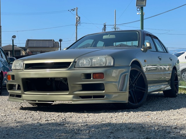 2000 Nissan Skyline