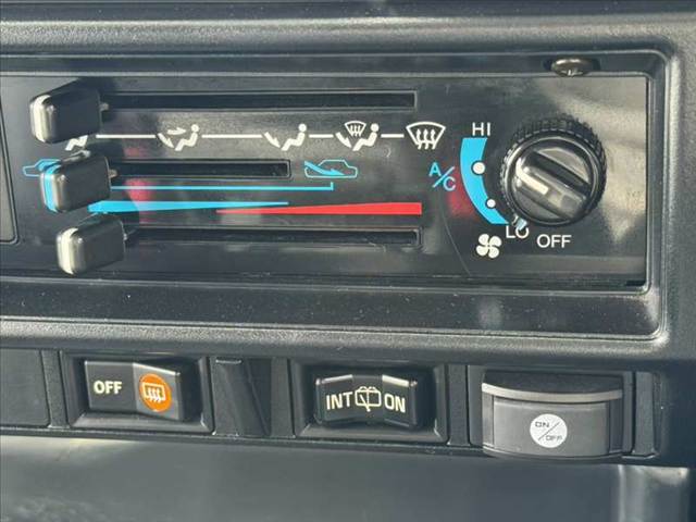 2000 Toyota Land Cruiser 70 – thumbnail 4