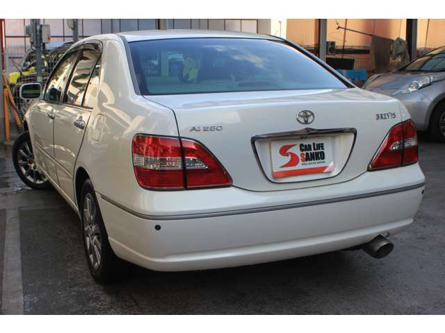 2007 Toyota Brevis – thumbnail 4