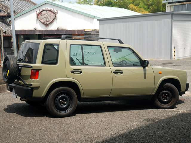 1997 Nissan Rasheen – thumbnail 2