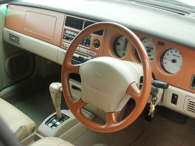 1997 Nissan Rasheen – thumbnail 4