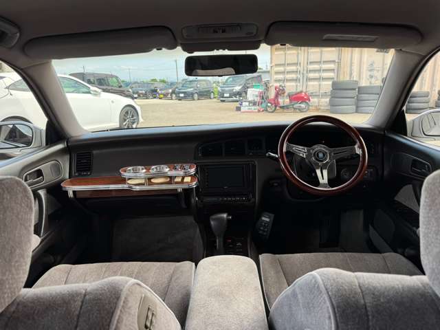 1993 Toyota Crown Majesta – thumbnail 3