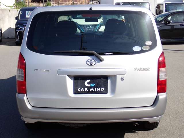 2010 Toyota Probox – thumbnail 3