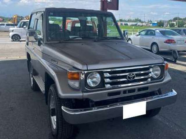 2002 Toyota Land Cruiser 70 – thumbnail 2