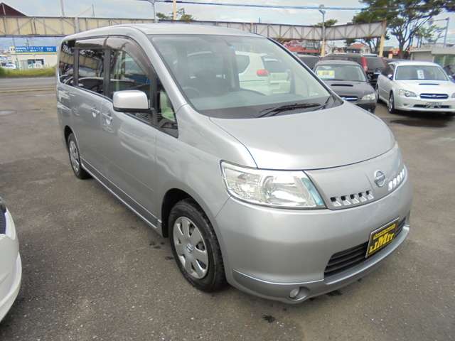 2005 Nissan Serena – thumbnail 4
