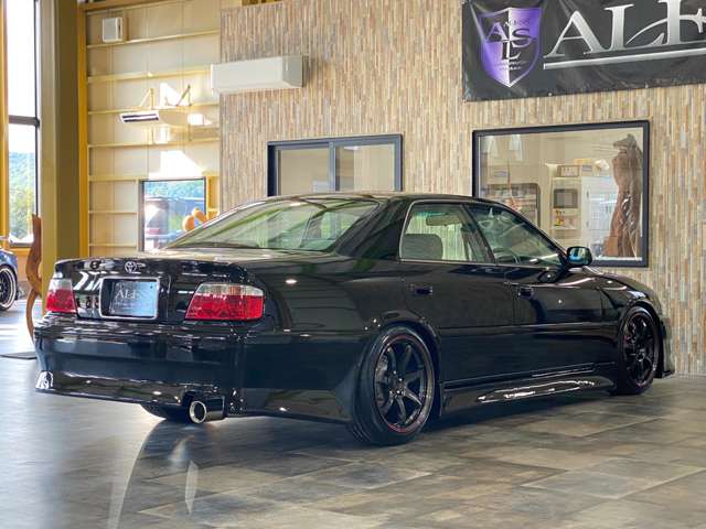 2001 Toyota Chaser – thumbnail 2