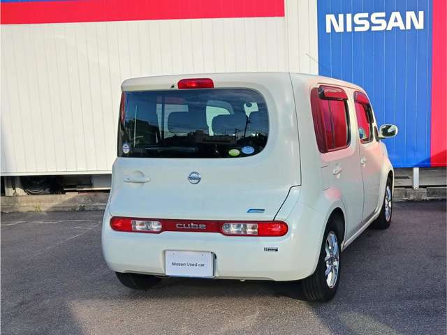 2010 Nissan Cube – thumbnail 2