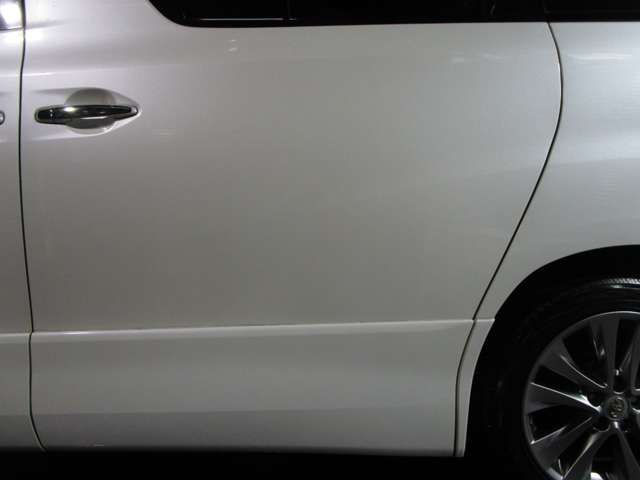 2010 Toyota Vellfire – thumbnail 4