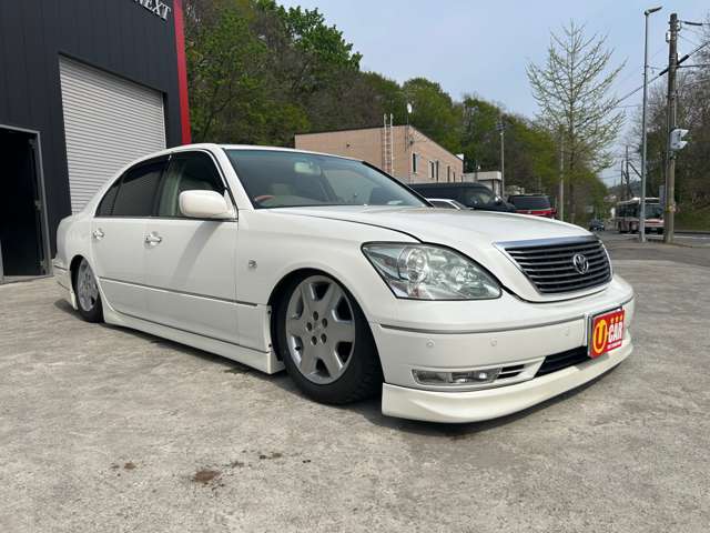 2004 Toyota Celsior – thumbnail 3
