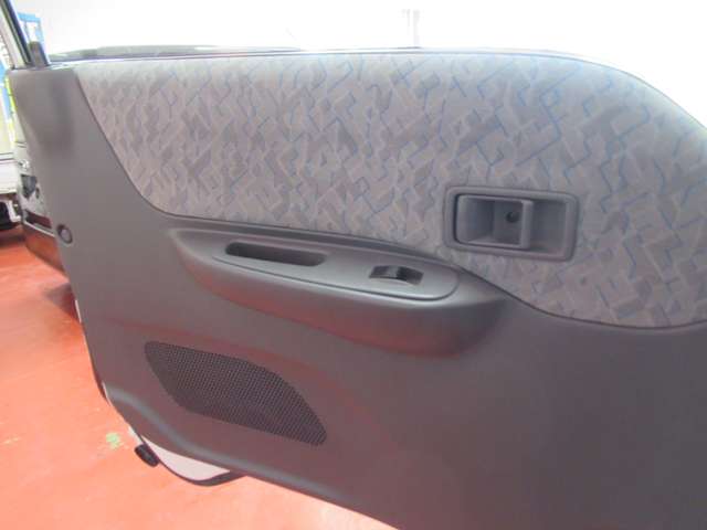2007 Nissan Vanette – thumbnail 4