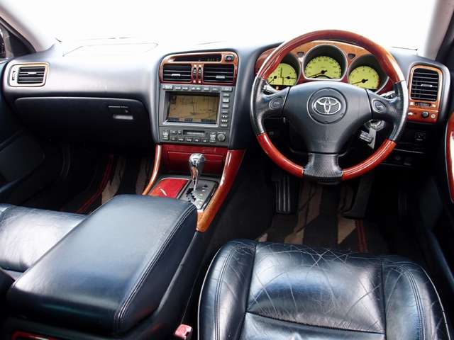 2002 Toyota Aristo – thumbnail 3