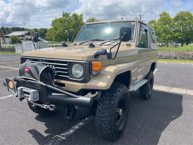 1997 Toyota Land Cruiser 70 – thumbnail 4