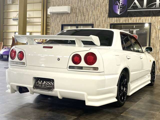 2000 Nissan Skyline – thumbnail 2