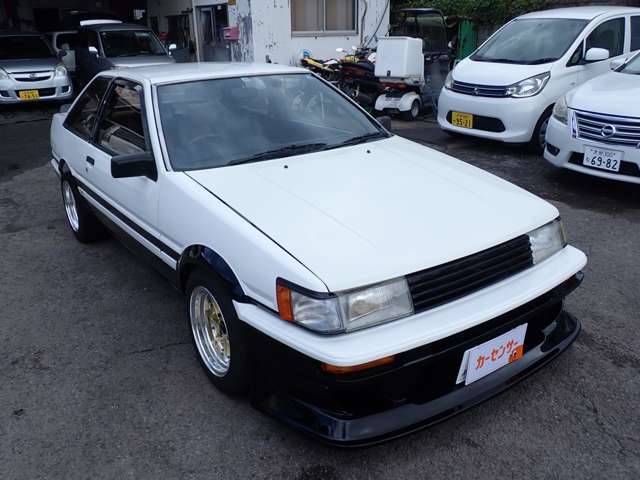 1983 Toyota Corolla Levin – thumbnail 3