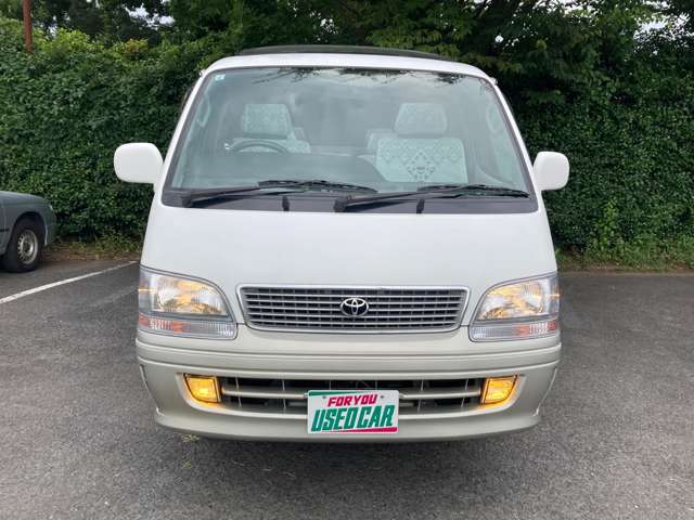 1997 Toyota Hiace – thumbnail 2