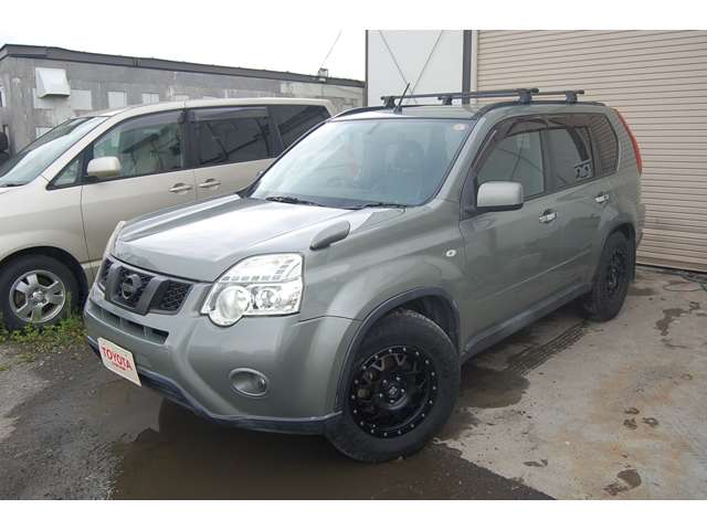 2010 Nissan X-Trail – thumbnail 2