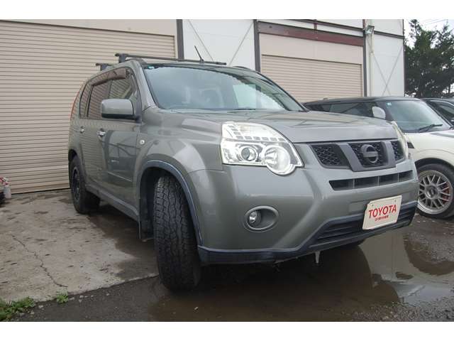 2010 Nissan X-Trail – thumbnail 3