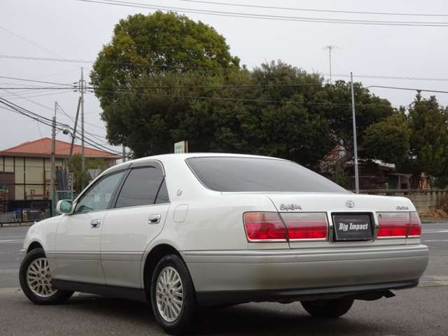2000 Toyota Crown Royal – thumbnail 2