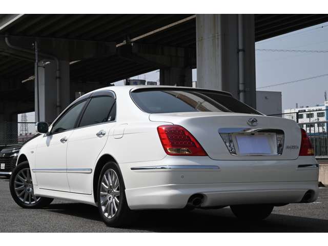 2008 Toyota Crown Majesta – thumbnail 4