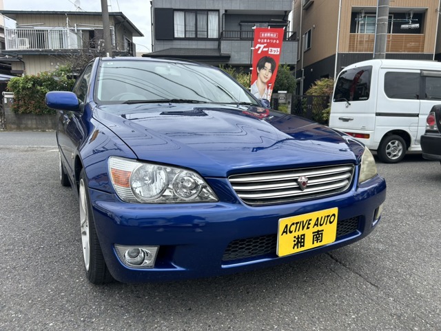 2000 Toyota Altezza