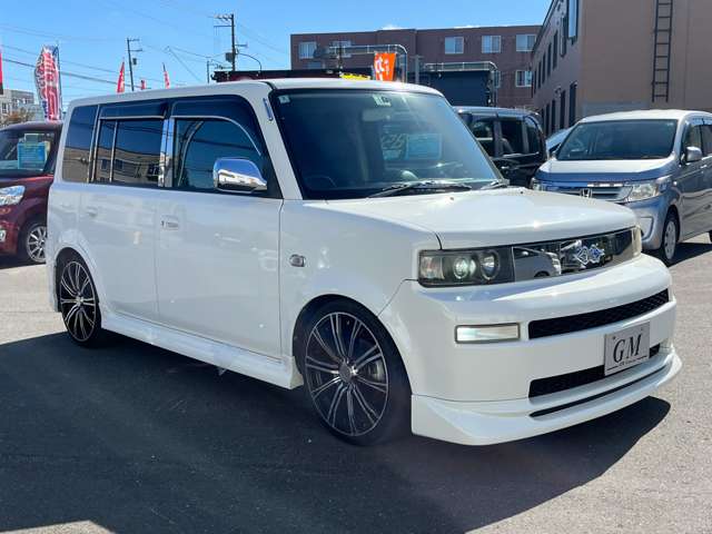 2003 Toyota bB – thumbnail 3