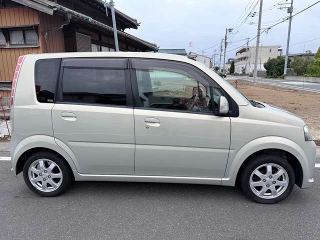 2006 Daihatsu Move – thumbnail 4