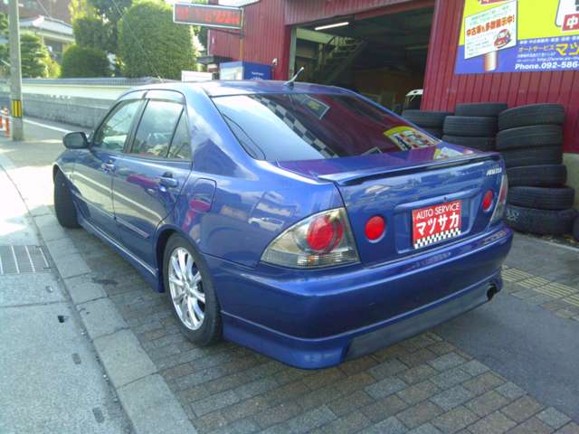 2003 Toyota Altezza – thumbnail 2