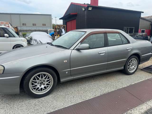 2001 Nissan Skyline – thumbnail 2