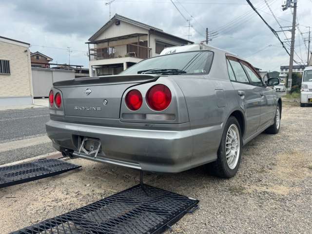 2001 Nissan Skyline – thumbnail 3