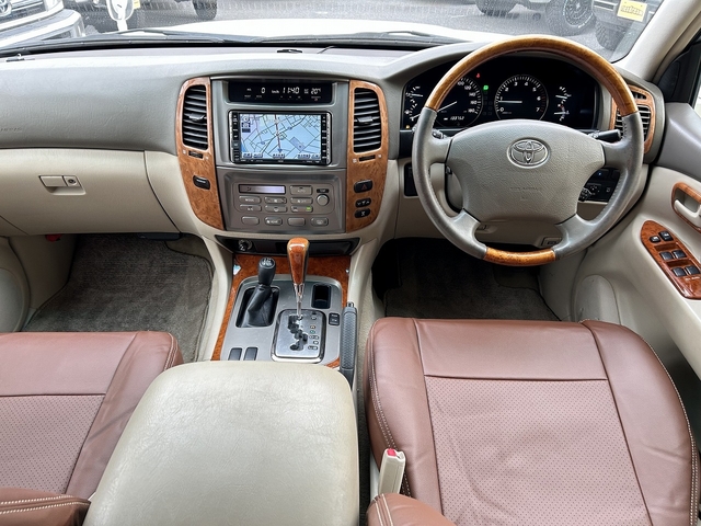 2006 Toyota Land Cruiser 100 – thumbnail 2