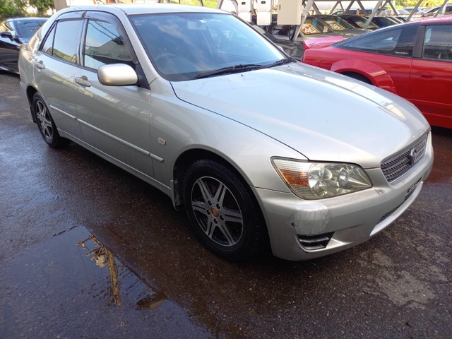 2002 Toyota Altezza